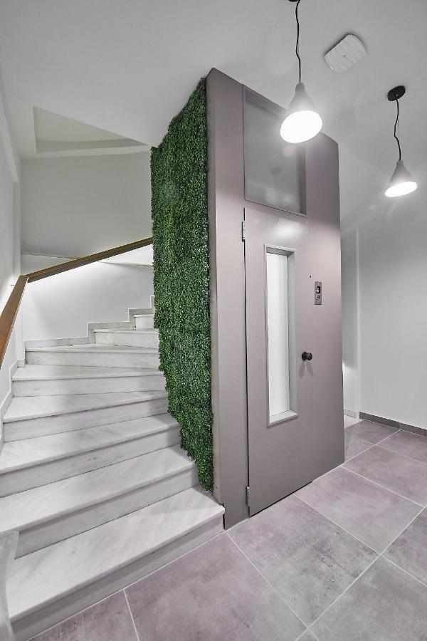 Live In A Funky & Renovated Studio Near Acropolis เอเธนส์ ภายนอก รูปภาพ